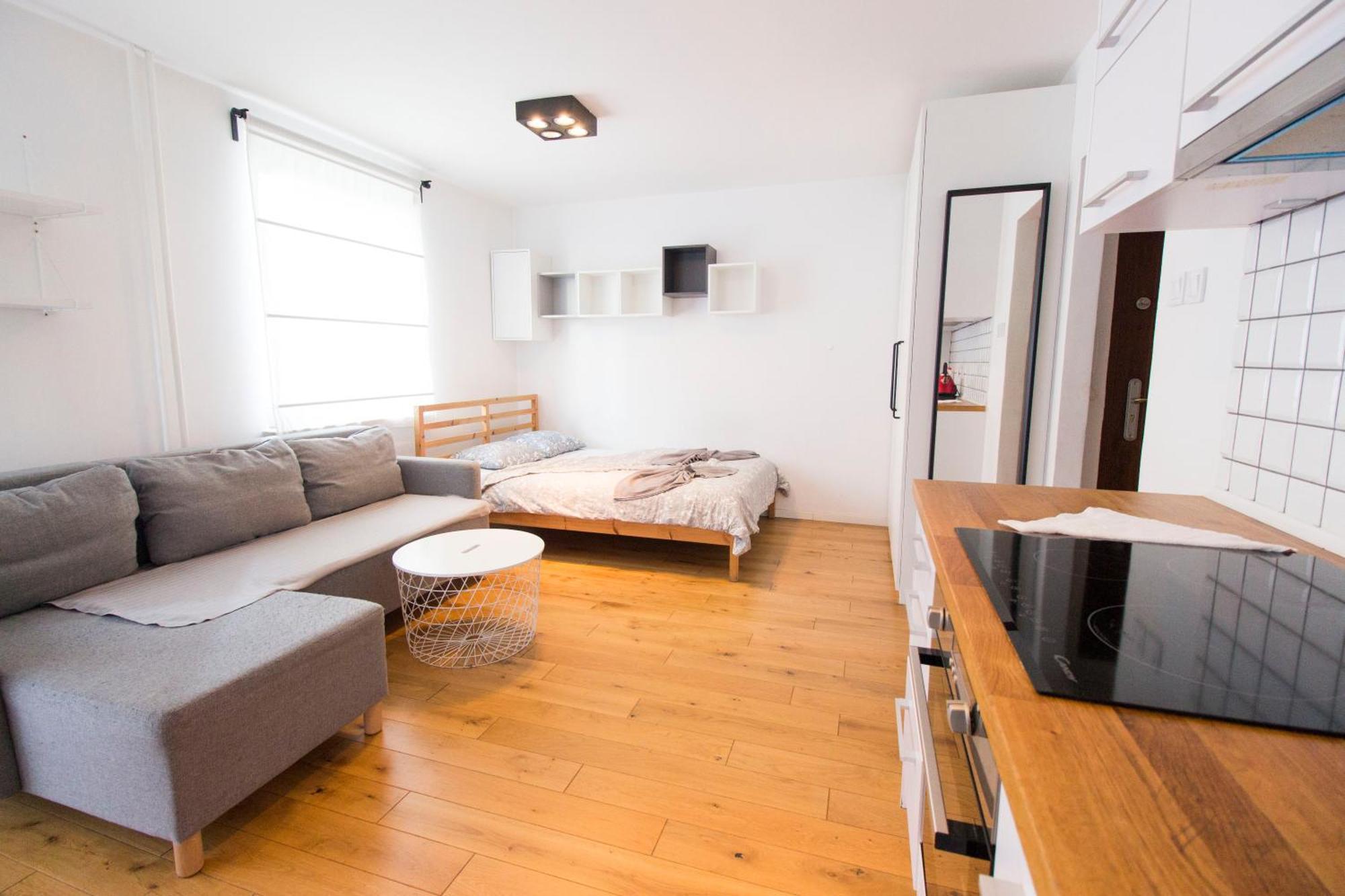 Happyestate Ul Biskupia Old Town Apartment *