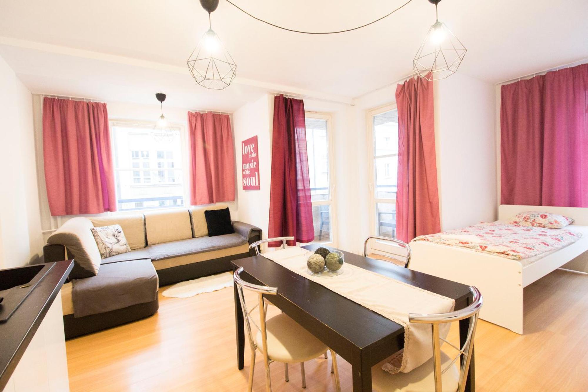 Happyestate Ul Biskupia Old Town Apartment *